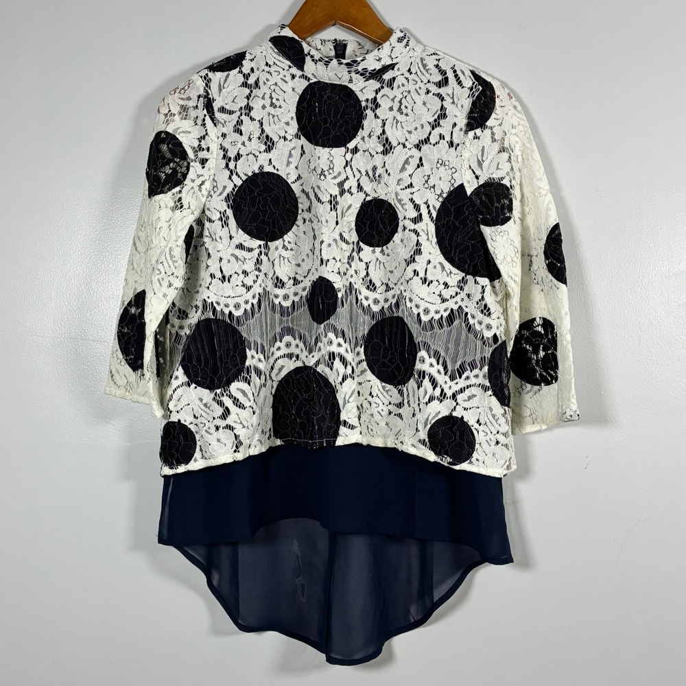 Anthropologie HD in Paris Top 2 Polka Dot Lace Coquette Romantic Preppy Evening